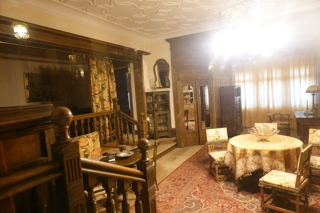 居室　４階<br /><br />南側に位置する４階で最も広い客室です。<br /><br />