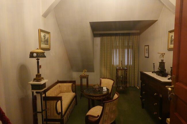 控室　４階<br /><br />西翼、三番目の控室です。<br />