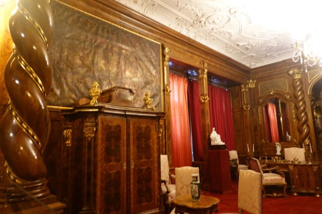 Apartamentul　imperial　皇帝の間<br /><br />オーストリアの女帝マリア・テレジア（1717～1780）年の時代に流行したオーストリア・バロック様式です。<br />