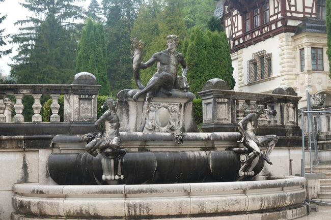 これからシナイア僧院に向かいますが、写真掲載の関係で前の旅行記でアップしています。<br />次の旅行記はブカレスト、最後の旅行記になります。<br />