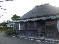 伊藤博文の家。山口県光市で生まれた後、父親が職を求めて親戚のこの家に引っ越してきた。このあと博文は松下村塾に入り初代内閣総理大臣に登りつめるのである。