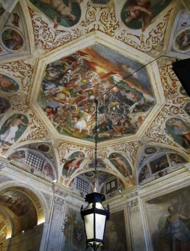 イタリア北西部の港湾都市:ジェノヴァのホテル「ホリデー イン