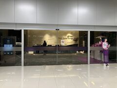 お次はタイ航空のロイヤルオーキッド。いくつかあるTGラウンジの中でもここが一番大きく、新しくてきれいで施設も充実。