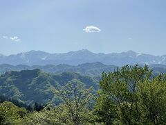 アルプス展望広場は、この道通る時は必ず立ち寄る場所
午前中ならキレイに山も見えたけど、、、
まぁ満足♪( ´θ｀)ノ