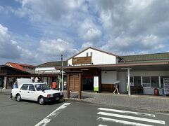 伊予大洲駅到着です。
ここから伊予灘ものがたりに乗車しますが、出発まで時間があるので少し町ブラしました。