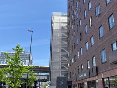 買い物が終わってバスで京都駅まで帰りました。途中、神輿が通って待機。。

２泊する「ホテル エルシエント京都八条口」さん。
京都駅前で大浴場がありリーズナブルな価格でしたので選びましたがとても良かったので次回もこちらにお世話になりたいと思います。