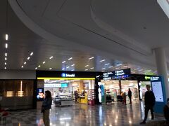 ヘルシンキヴァンター国際空港 (HEL)