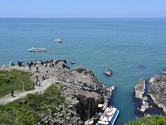 ご飯を食べたあとは東尋坊へ。
火曜サスペンス劇場で育ってきた僕としては、やっと来れた感じ！