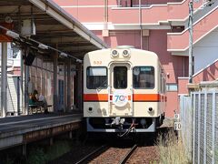 ココで、関東鉄道・竜ヶ崎線に乗り換えます。古豪のキハ532型に乗車。。