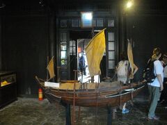 海のシルクロード博物館へ。海を伝う貿易についての説明があり、交易されていた多くの陶磁器が展示されている。