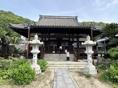 まず始めに持光寺に到着