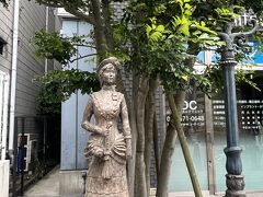 日本洋裁業発祥顕彰碑を通り過ぎ、元町の方へも散策に行ってみました。