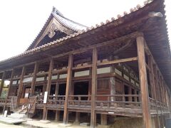 大聖院を後に，千畳閣へ．ここは豊国神社という神社で，豊臣秀吉が寄進した物だそうです．