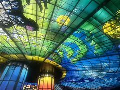 地下鉄で宿泊先の美麗島駅に移動。
光之穹頂（The Dome of Light）というステンドガラスのアートが有名。

