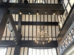 2日目の宿泊はグリーンプラザ上越。
白馬にも泊まったことがあるので、なんとなく既視感が（笑）
天井高く、広々です。
食事もお風呂もごったがえすことなく、ゆったり過ごせました。