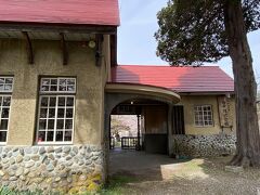 喜多方からクルマで２０分ほど北に位置する日中線記念館です。終点の熱塩駅の駅舎をそのまま記念館としています。