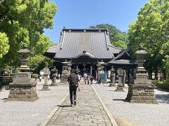 鑁阿寺の本堂。