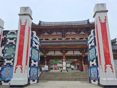 お次はこちらへ。耕三寺。大阪の実業家の耕三さんが、お母さんの死後に菩提寺として建立したお寺だそうです。