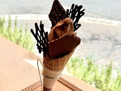 何度も前を通りながらご縁のなかった "Chocolaterie HISASHI" で、念願のソフトクリーム！

これで京都でのやり残しが一つ減りました･･･