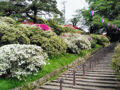 階段をあがって久保田城の隅櫓へ向かいます