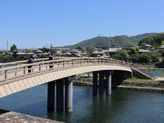 さて、橘橋を渡り宇治川の対岸へ。