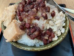 孤独のグルメに出たお店
日本語メニューあり

豆花を食べるべきだろうけど黒糖かき氷にしました
あずき、たろいも、ピーナッツ、紫芋団子が乗っています
ほぼ1人で完食できました

息子
「あずき　おいしかったねえー」