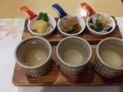 夕食はホテル近くの海鮮料理 つじ平へ。