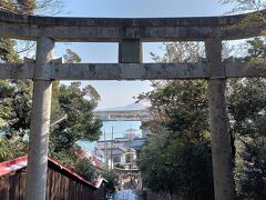 賀露神社

鳥取港が見えます。