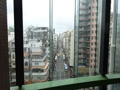 エスカレーターで最上階へ