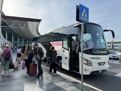 フェウミチーノ空港到着。
ターミナル1と3はすぐ近くなので便利。