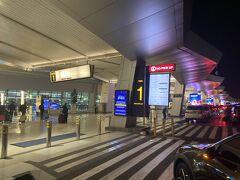 スカルノハッタ国際空港に到着。