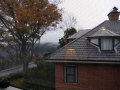 おはようございます。
ブルーマウンテンズ3日目の朝です。

今日は朝から雨模様。
