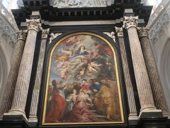 聖母大聖堂と言われる、マリア様に捧げられた教会。
そのシンボルであるルーベンスのこの絵は、ネロが教会に来る度に見ていました。

両親のいないネロにとって、このマリア様に自分の母親をダブらせていたのでしょうね。。