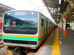 東海道線で帰ります。
熱海駅東海道線はホーム⇔改札階のエレベーター一つしかないので
ベビーカーや大きいスーツケースの人はめちゃ並ぶの覚悟、時間に余裕を持ちましょう。
この時は空いてたけど
「ずらーーーっと並んで延々待つことも多いのよ。
大きいスーツケースの外国人も多いし熱海って階段使えない老人もたくさん来るから」
と、乗り合わせた地元のおばあさん談。

GW初日とはいえ昼過ぎ、登り方面なので湘南エリアくらいまでは車内ガラガラでした。
平塚あたりから一気に人増えた感じ。