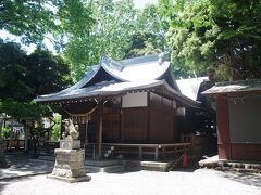 橋本神明大神宮　屋根が銀色で、すごいです　まぶしかった