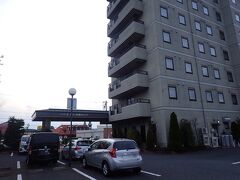そして再び中津川まで戻って本日のホテルへ。
ホテルルートイン中津川
バイパス沿いにあるレンタカー旅には便利なホテルです。