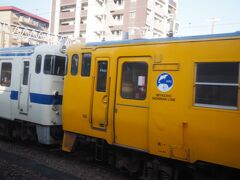 南宮崎駅。
九州らしい車両群を見て目の保養。