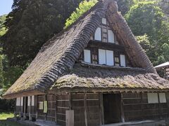 流刑小屋の近くには国指定重要文化財 羽馬家住宅