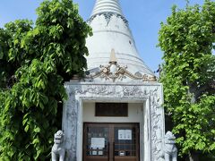 第二次世界大戦時の戦死者慰霊のために建立された記念塔。