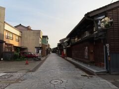 金屋町(千本格子の家並み)