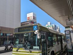 広島駅から路線バスに乗ってみます。
広島で路線バスに乗るのは初めて！
