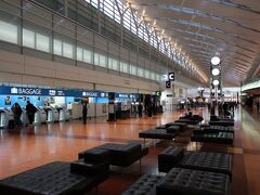 2024年4月14日、朝6時、羽田空港 第2旅客ターミナル。