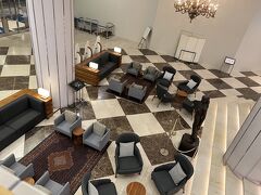 「クレイトンベイホテル」に到着しました。立派なホテルです。