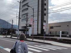 鯖江駅から歩いて10分ほど、これがメガネ会館