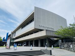 5/26（日）
2日続けての美術鑑賞…
この日は竹橋の東京国立近代美術館へ。
お散歩がてら、行きは九段下から歩いてみました。