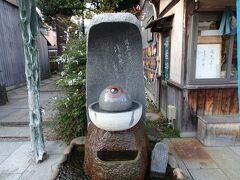 「妖怪神社」までやってきましたが、今は素通り。
観光客がたくさんいて、後にすることに。。。