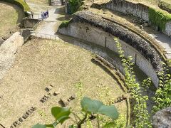 ヴォルテッラにはローマ遺跡が残されている。円形劇場跡。