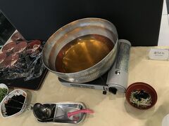 【シメのうどん】

大分では飲み会後のシメは、うどんが多い気がします。ラーメンもあるけどね。最近ではパフェ屋さんもできてます。

以上、フェリー降りてからも存分に楽しんで来ました。