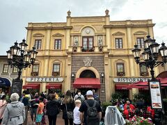 「イタリア館」もほぼ通り抜け程度。