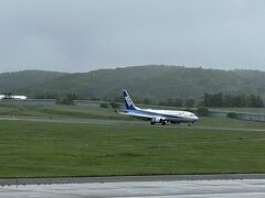 東京からビューンと北の大地へ。
無事にオホーツク紋別空港に到着。